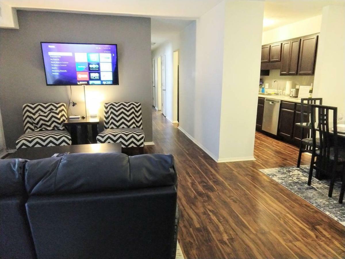 Desirable Condo In Central Raleigh Ngoại thất bức ảnh